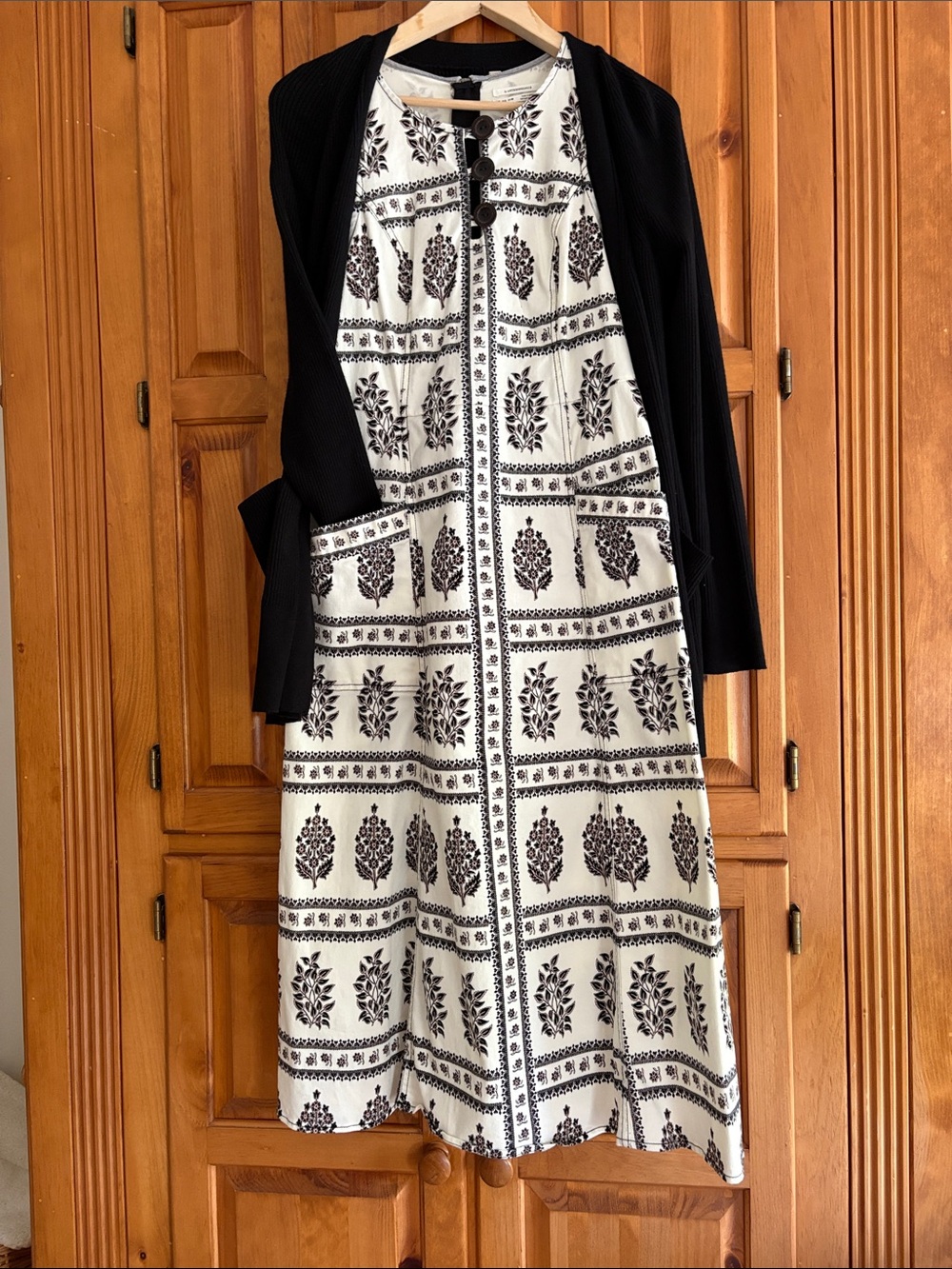 Anthropologie Black&White Sleeveless Sheath Dress w/ unique  block print pattern - Picture 3 of 7